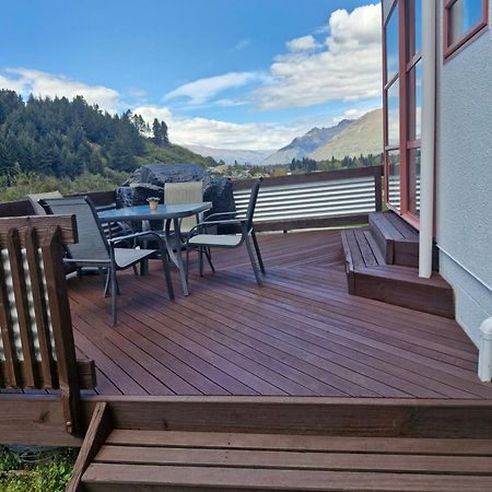 Hot Tub And Views Over Central Queenstown - Entire Holiday House Eksteriør bilde